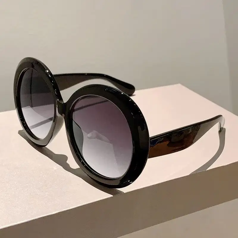 Designer Sunglasses - Oversized ronde zonnebrillen voor dames en