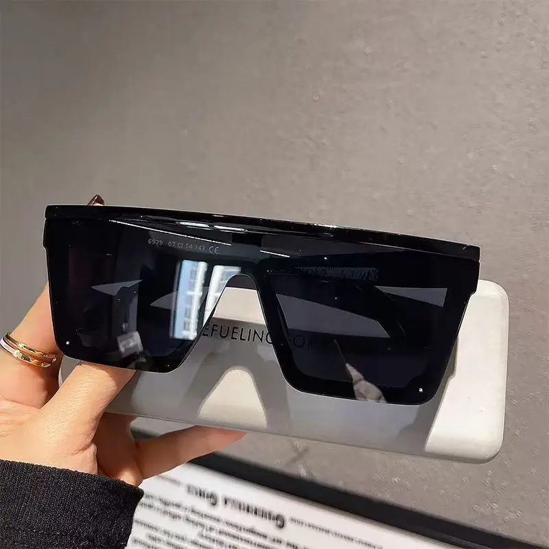 Designer Sunglasses - Vintage vierkante zonnebril, retro model, merkzonnebril,